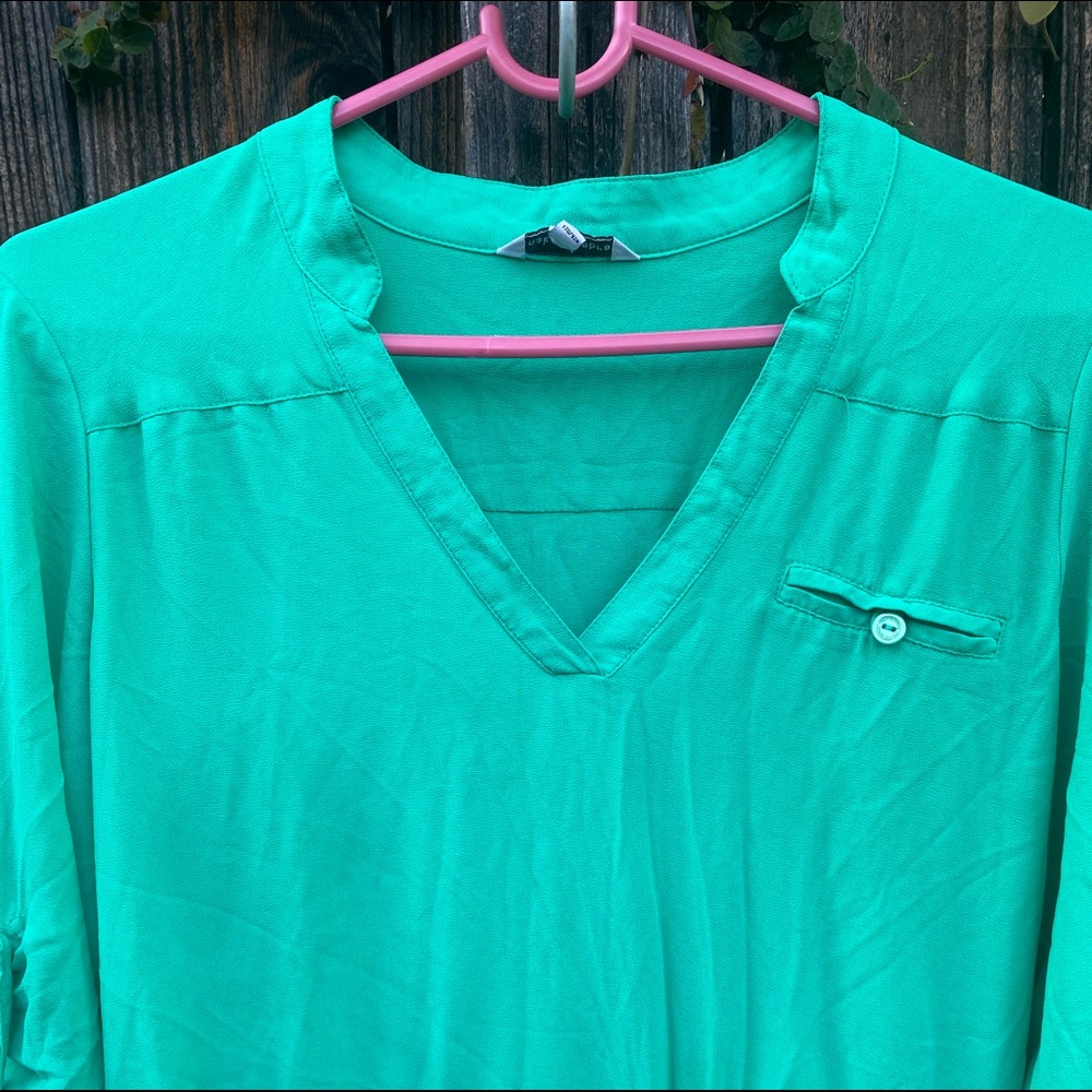 Turquoise top - Picture 3 of 4